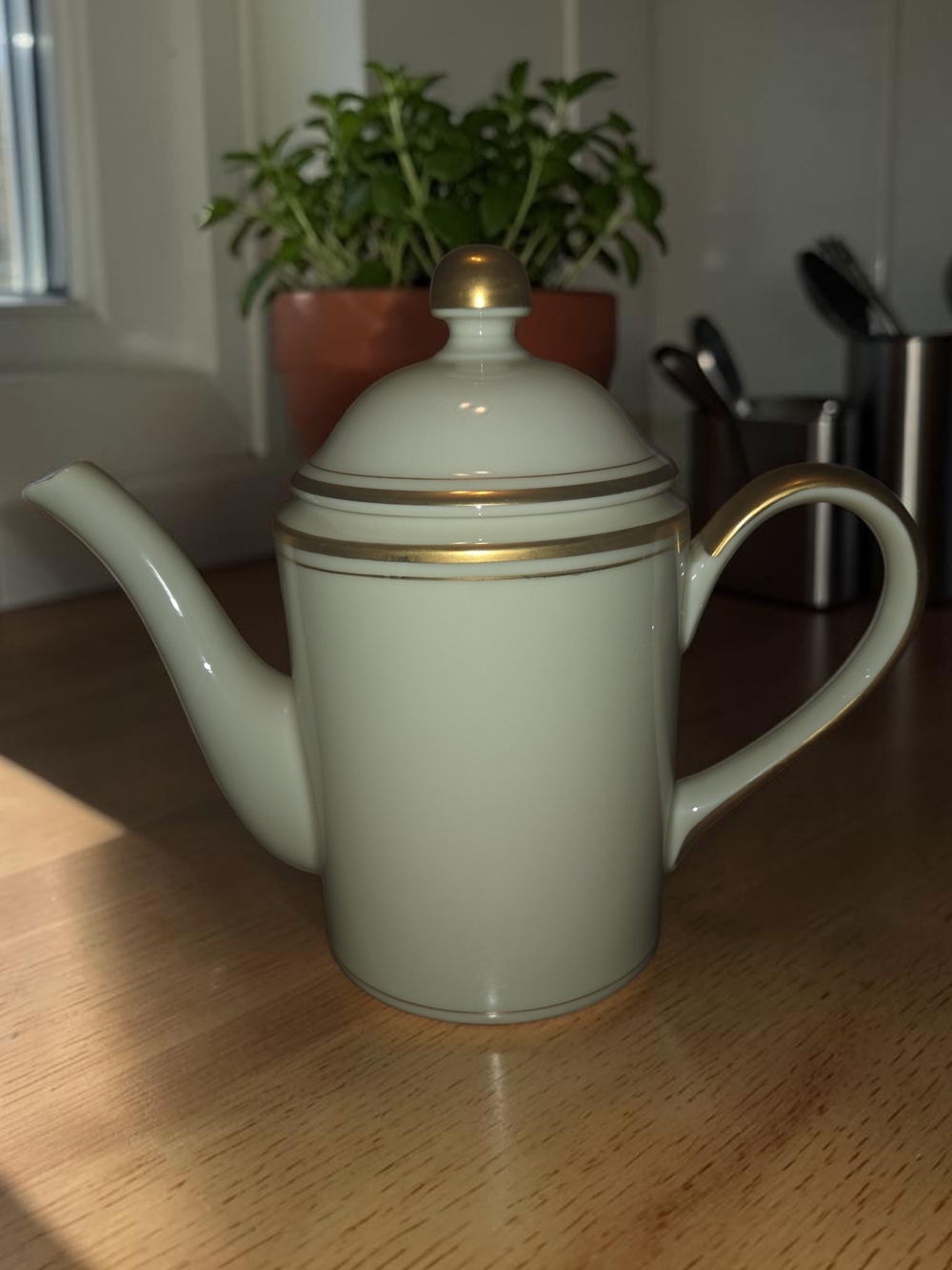 Vintage Fitz and Floyd Palais Buff Mini Coffee Pot/Teapot 22k Gold Trim 7"